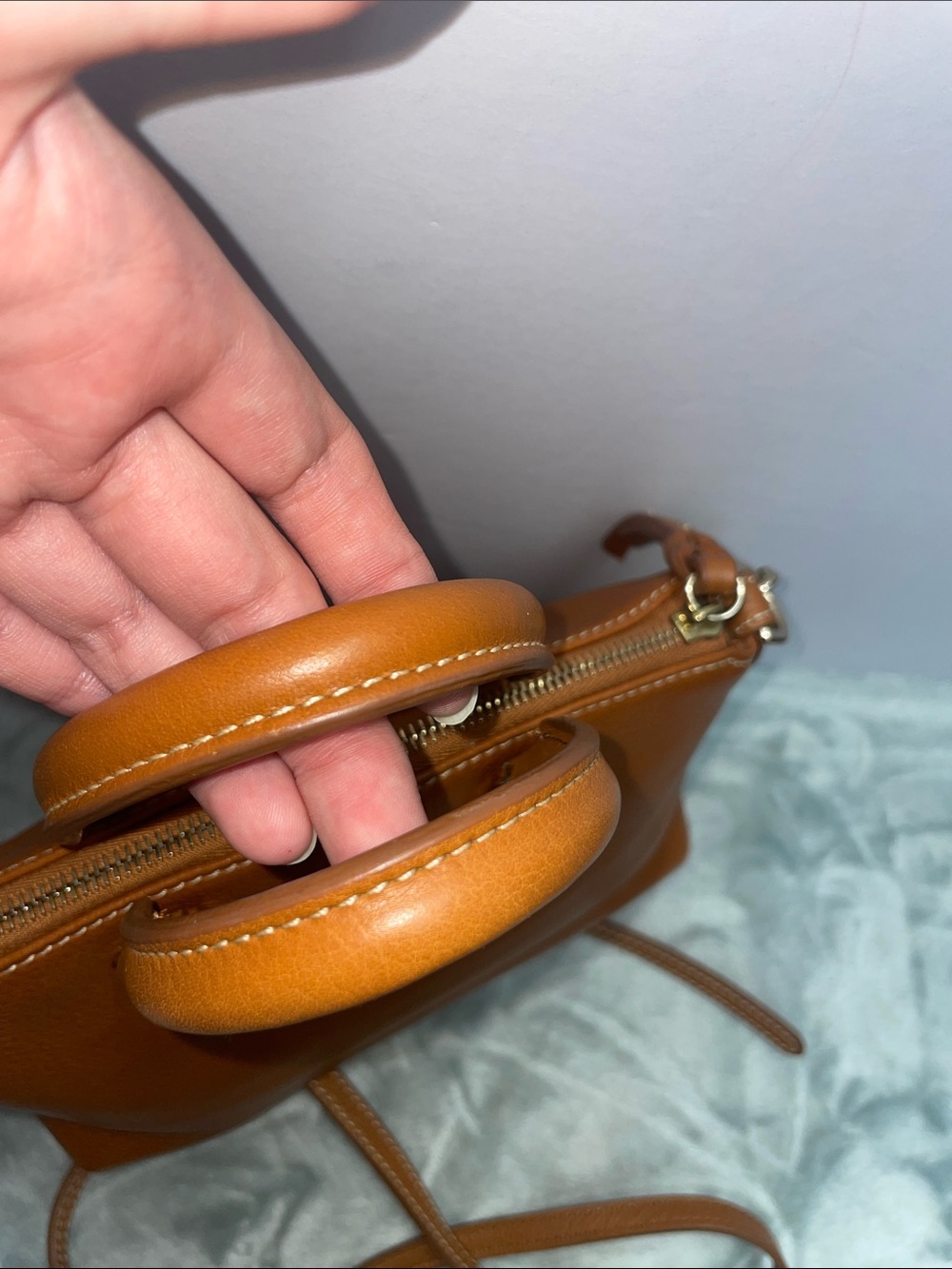 Dooney & Bourke ‘Dillen’ Satchel - Picture 3 of 15